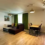 Apartment Prime - Powered By Neo - Private Parking