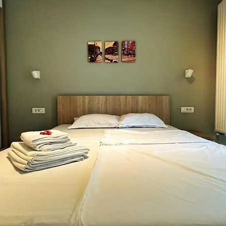 Prime - Powered By Neo - Private Parking Apartment *