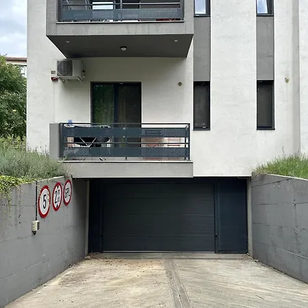Prime - Powered By Neo - Private Parking * Τιμισοάρα