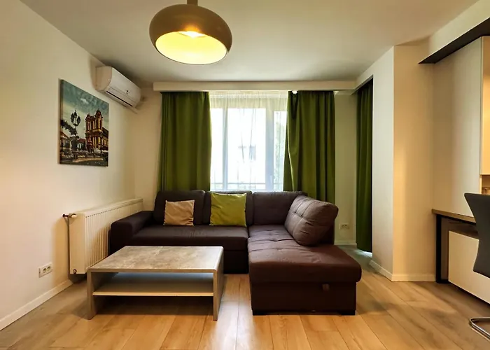 Prime - Powered By Neo - Private Parking Apartment