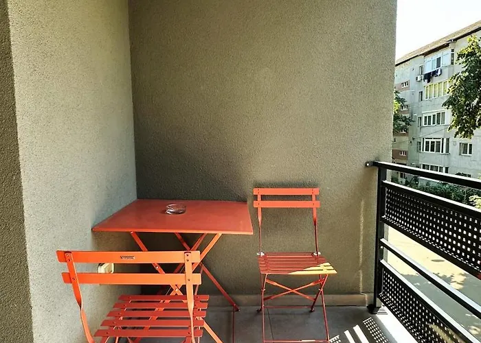 Prime - Powered By Neo - Private Parking Apartment